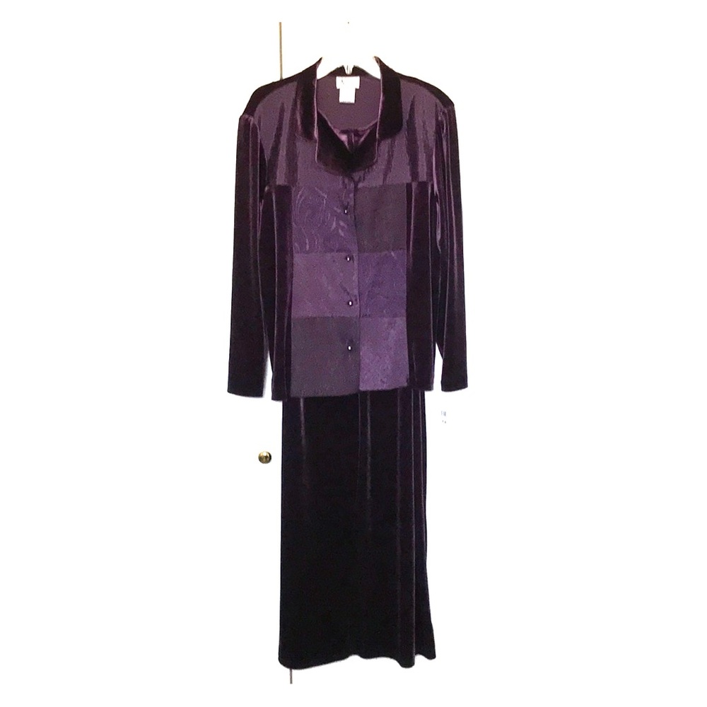 🔥FINAL REDUCTION🔥PURPLE 2 PIECE DRESS & JACKET
